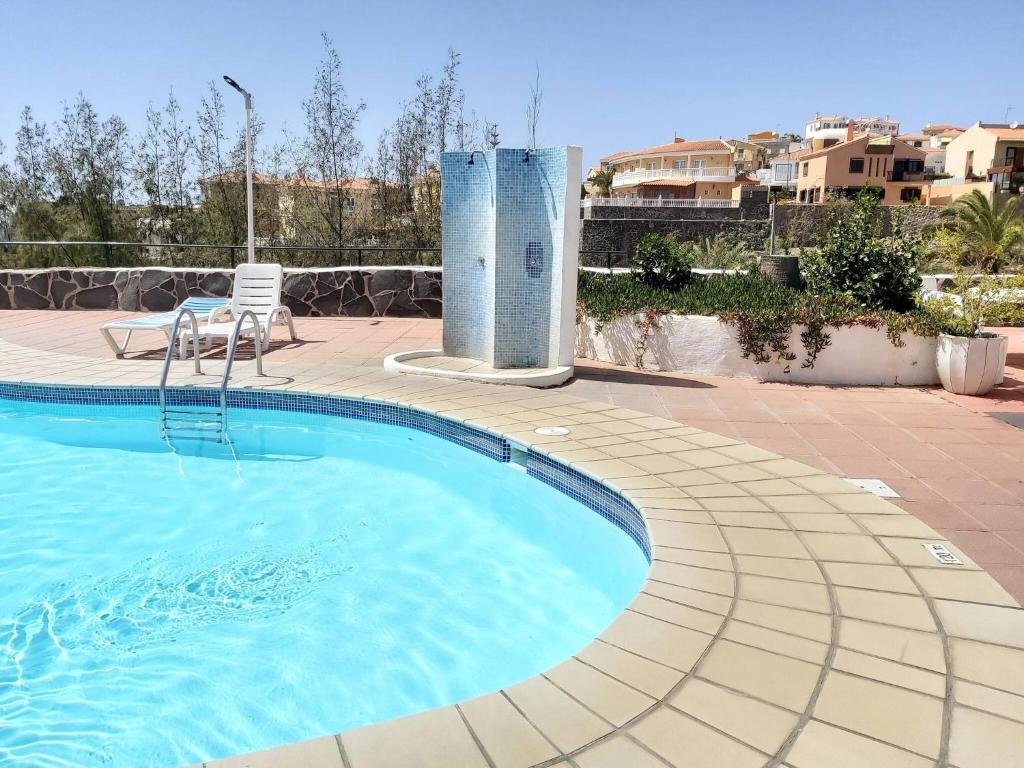 Bazén v ubytovaní Central Apartment With Sea Views alebo v jeho blízkosti