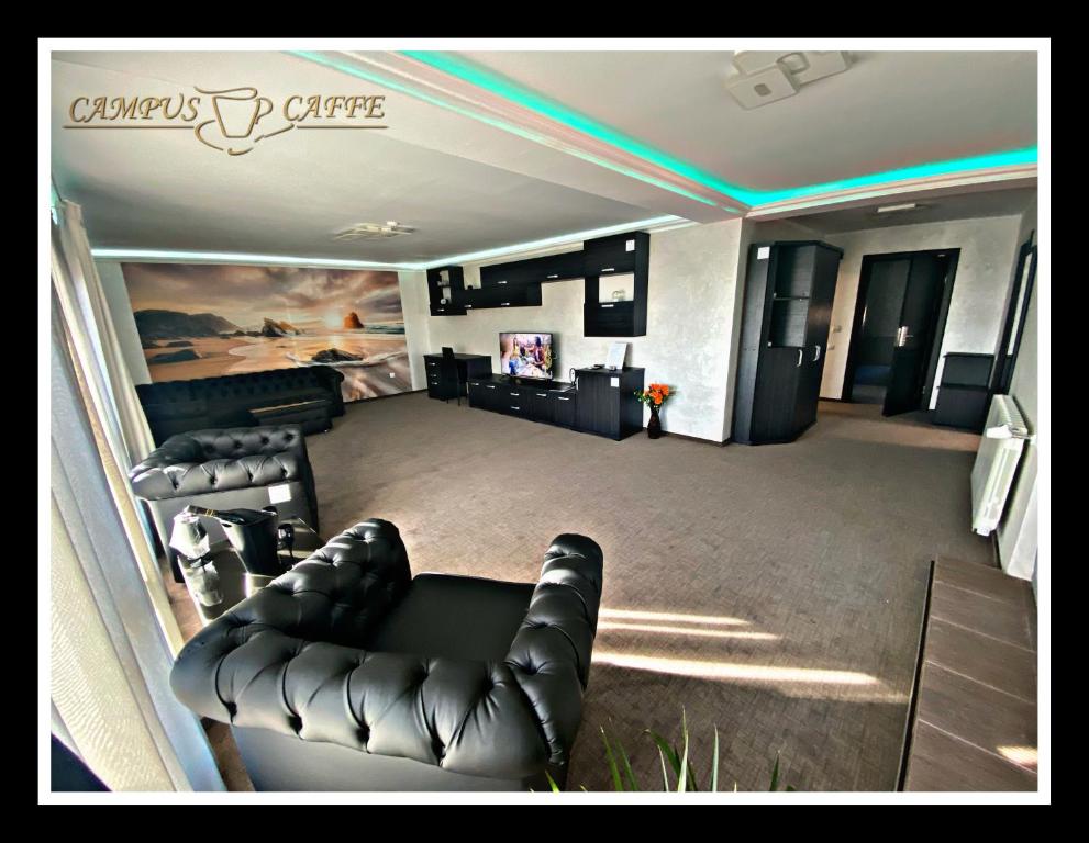 Campus Caffe Mansion - Penthouse -Wohnung