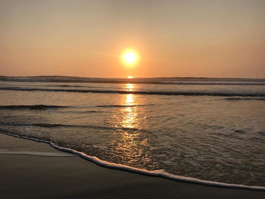  Casa Alto Padrão p/ 8 Pessoas na Praia de Mariscal