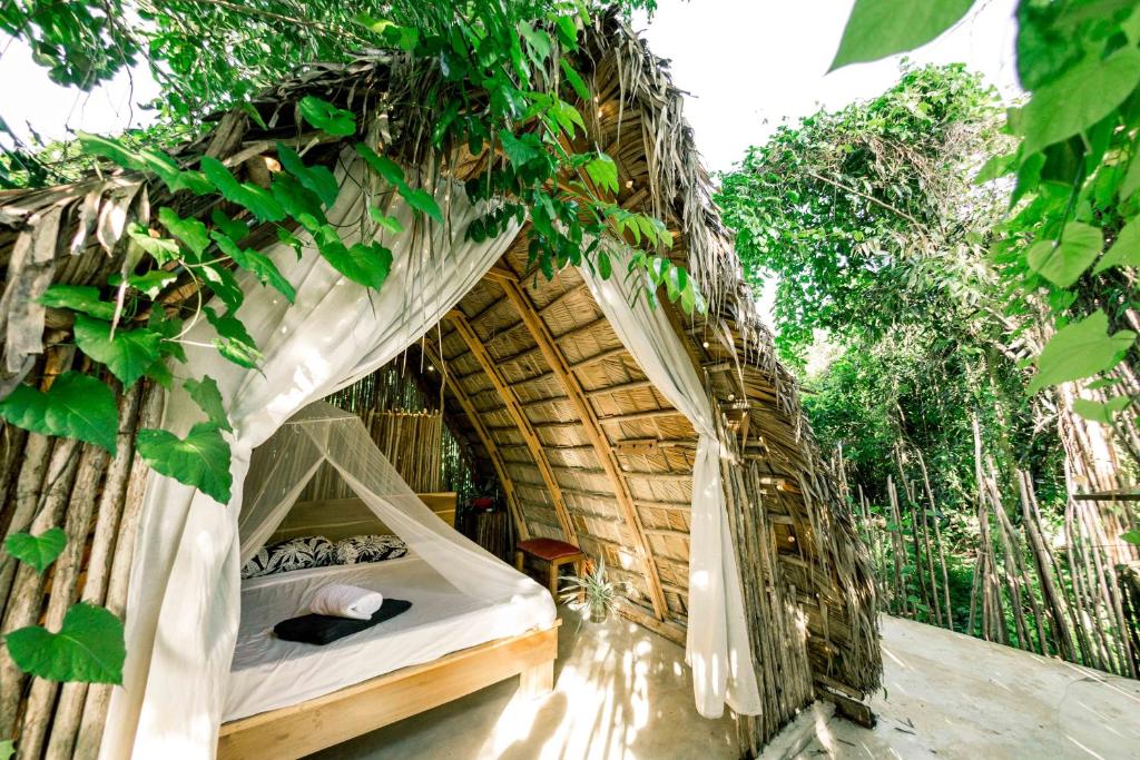 Zahrada ubytování Ganesh Hostel & Shivas Bungalows