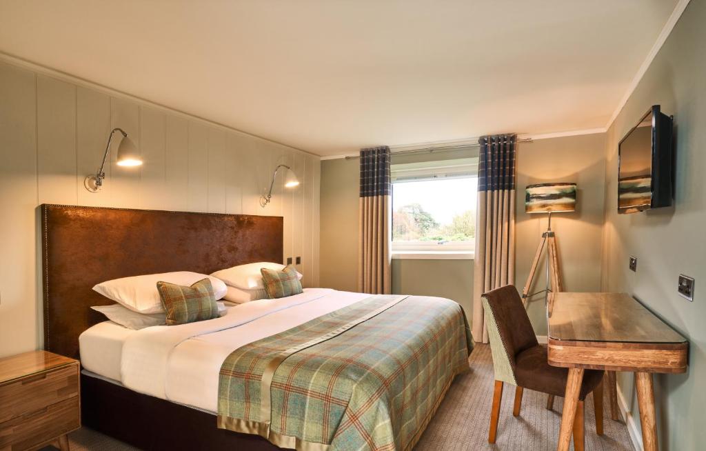 Postel nebo postele na pokoji v ubytování Isle Of Mull Hotel and Spa