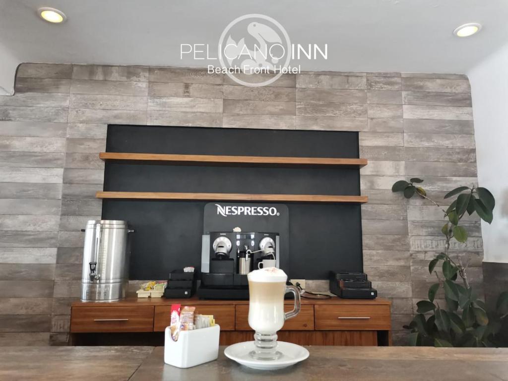 Pelicano Inn Playa del Carmen - Beachfront Hotel