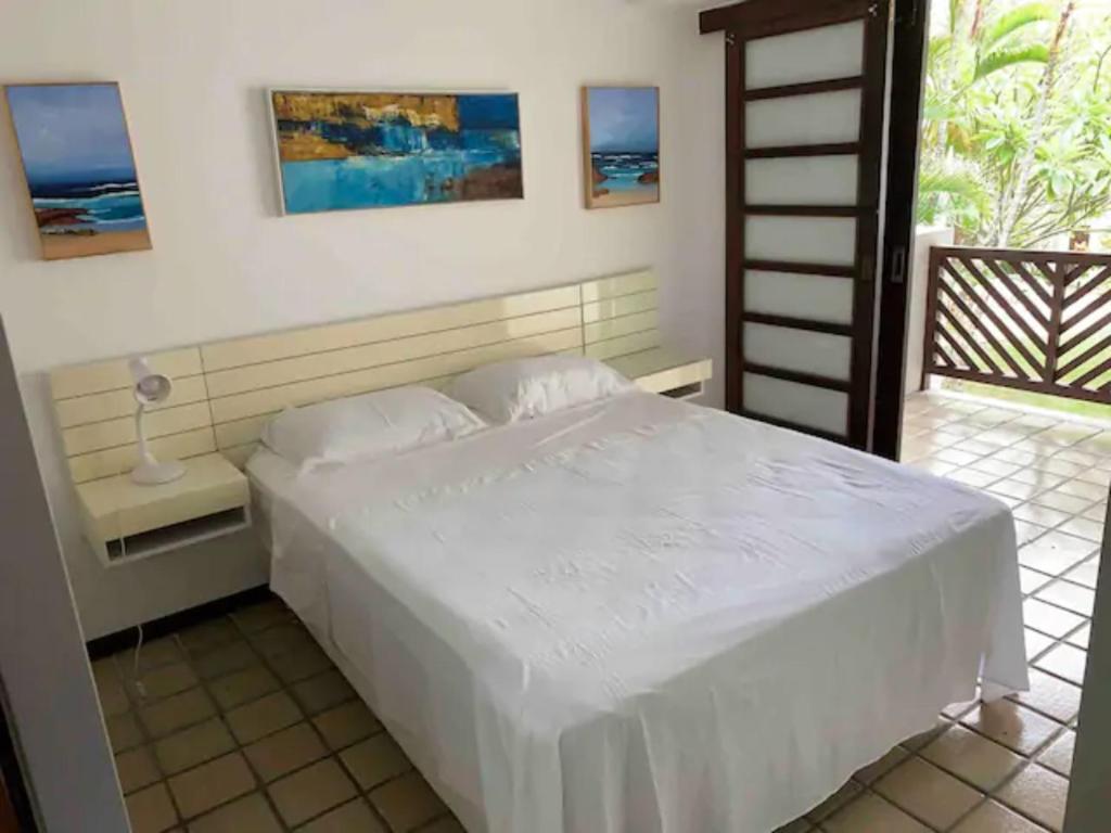  Apartamento na Praia do Forte - Solar Garcia D'Ávila