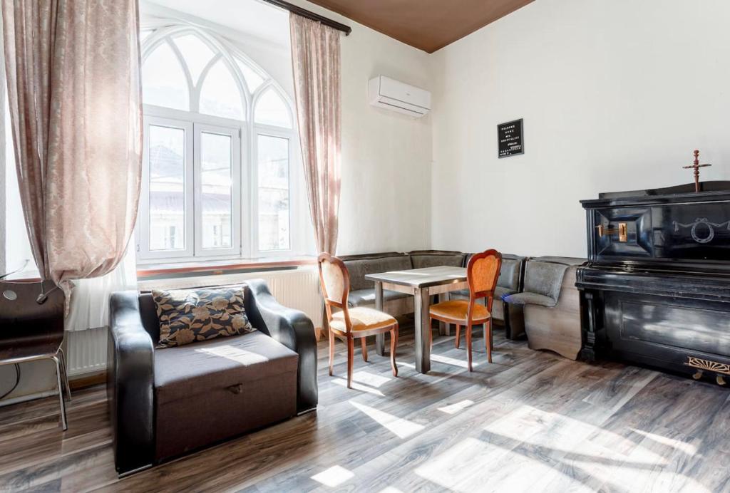 Kuvagallerian kuva majoituspaikasta Central Location King Size Bed, joka sijaitsee kohteessa Tbilisi City