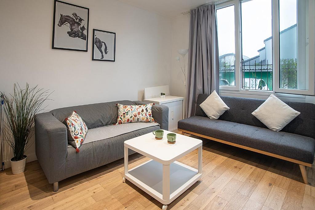 Apartments au Dream of horse, Dream of golf, Proche Hippodrome, Saint Cloud - Apartment - Ground Floor