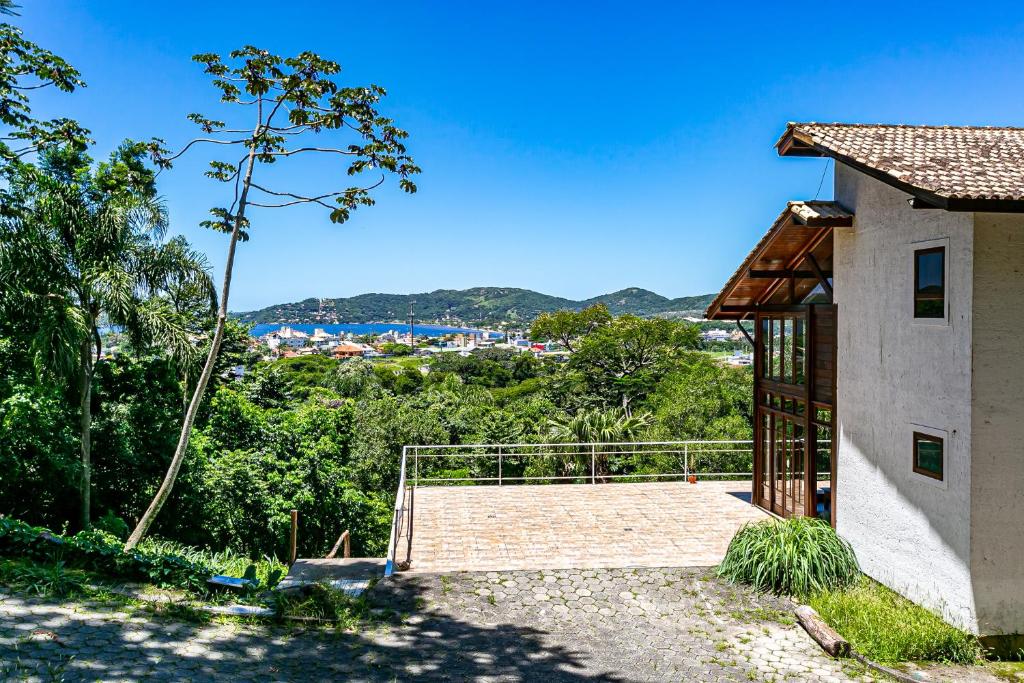  Casa em meio à natureza c/ vista p/ Lagoa AGAA5402