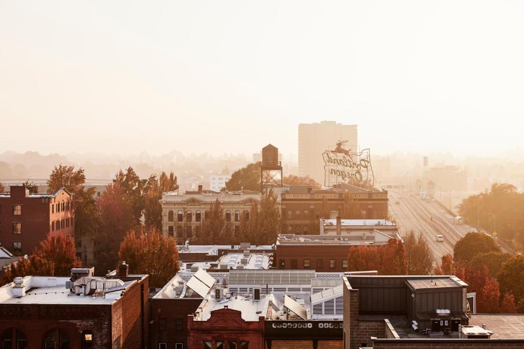 Nespecifikovaný výhled na destinaci Portland nebo výhled na město při pohledu z hotelu