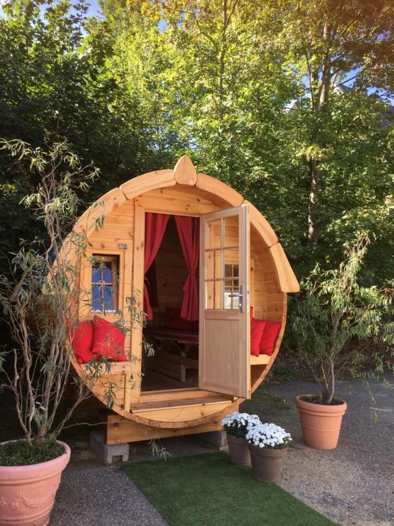 Schlaffass - Double Room With Private External Bathroom