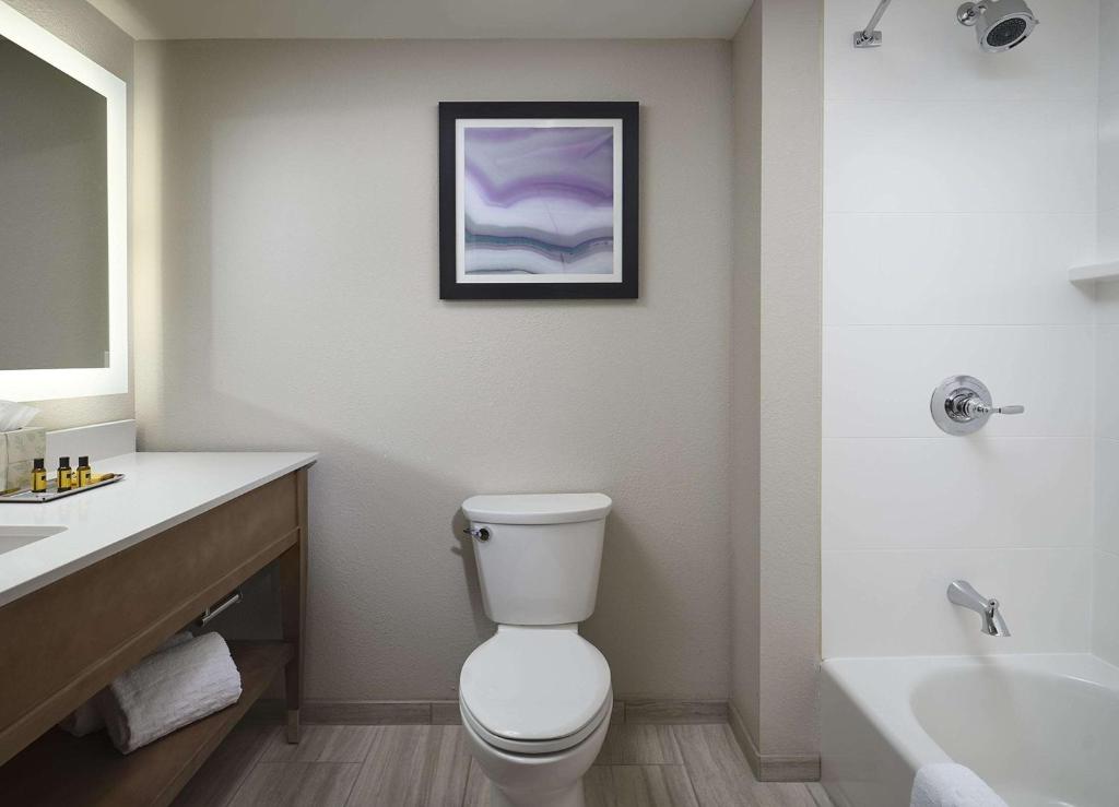 Best Western Plus Desoto - Queen Room With Two Queen Beds
