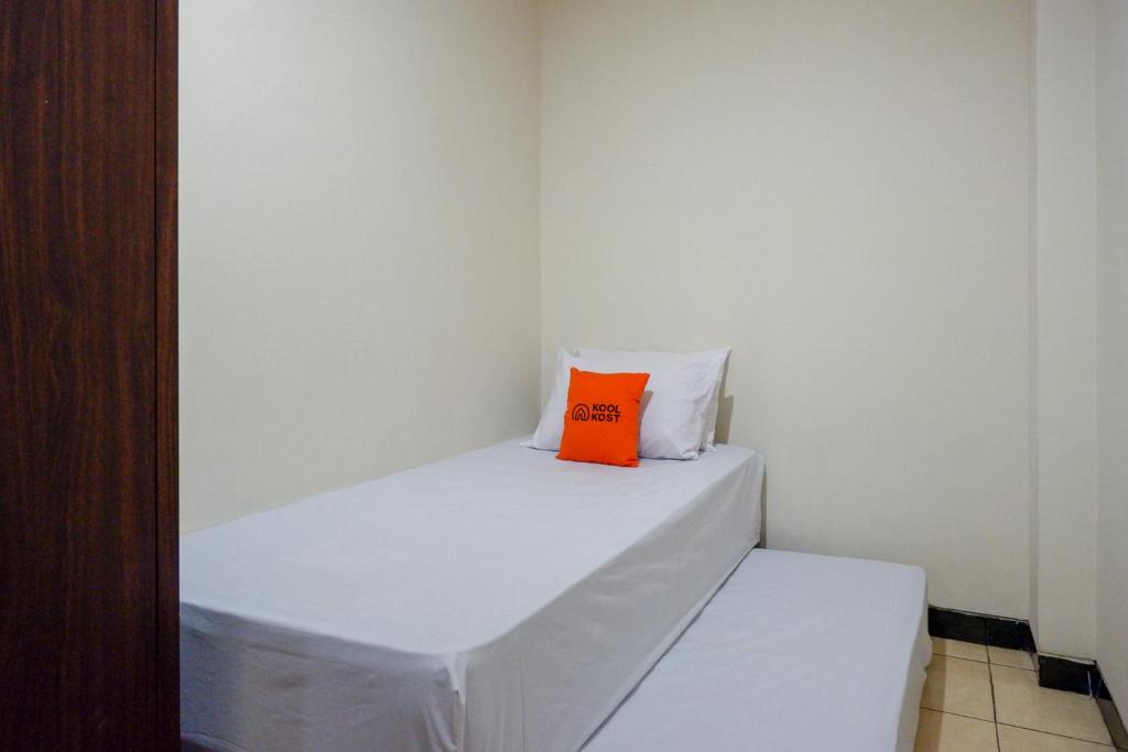 Легло или легла в стая в KoolKost near Kawasan Simpang Lima Semarang