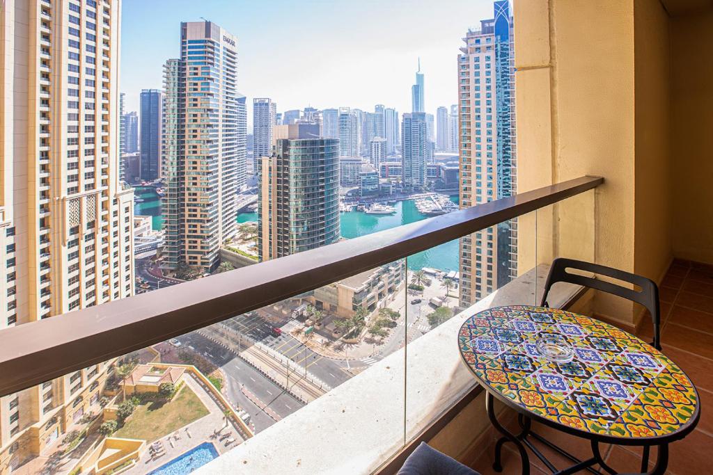 Fotografie z fotogalerie ubytování Brand new Rimal 2BD in front of The JBR Beach v Dubaji
