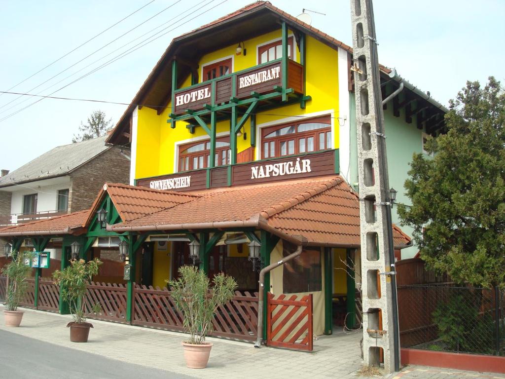 Budova, kde se hotel nachází