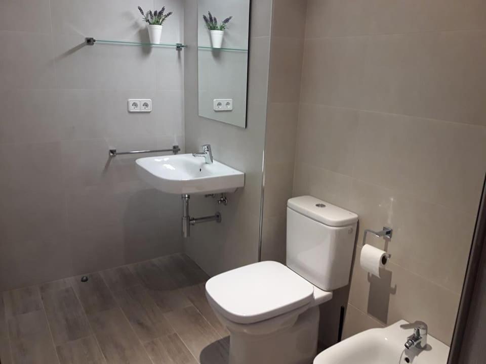 Koupelna v ubytování Apartamento Nuria Plaza San Isidro