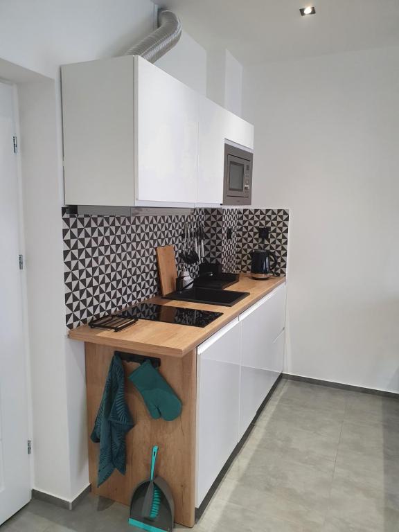 Mirror Apartments - 15