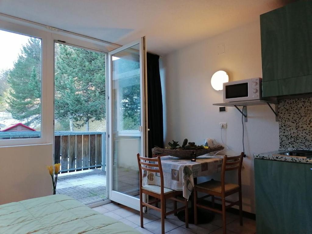 Kuchyň nebo kuchyňský kout v ubytování Residence Lores 2 - Go Vacanze