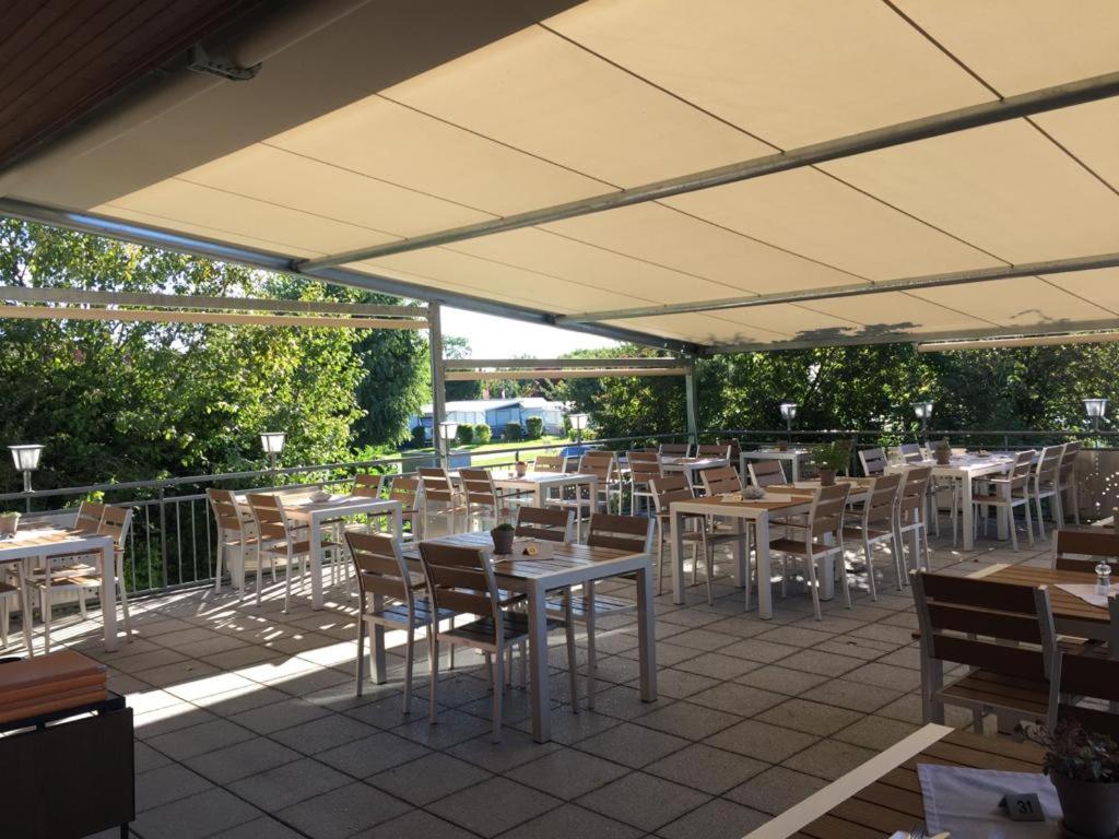 Restaurace v ubytování Lug ins Land Restaurant & Ferienwohnungen