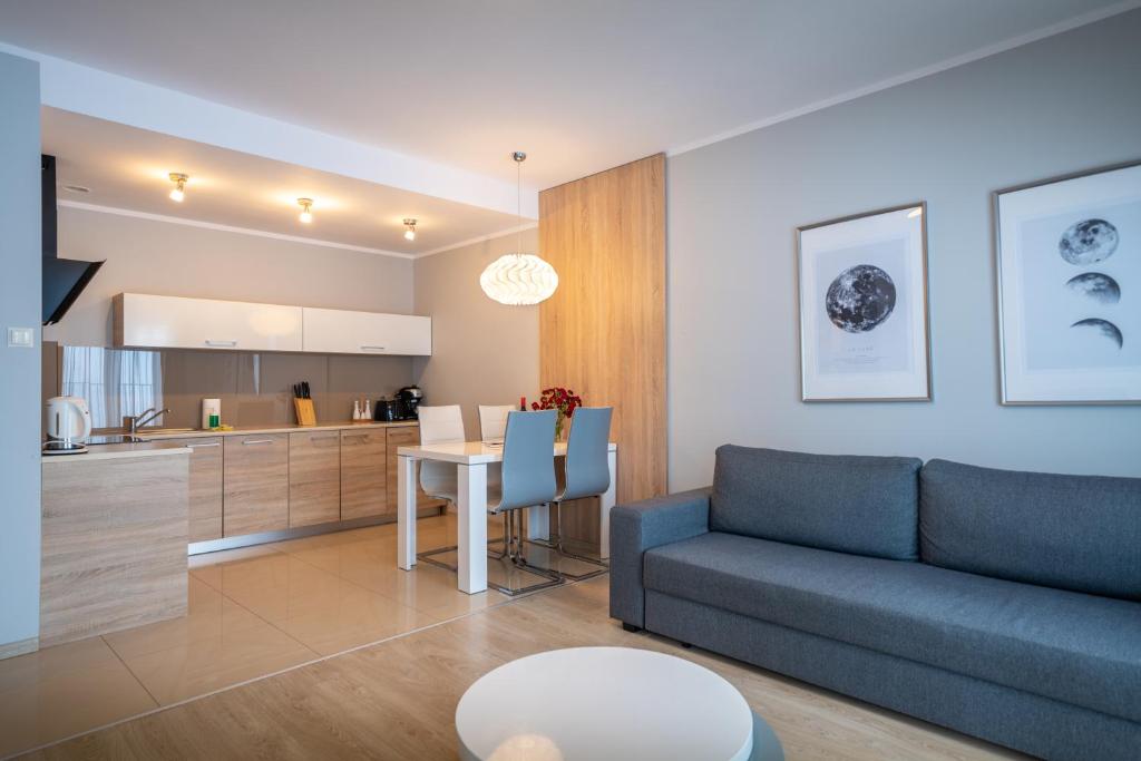 Posezení v ubytování RentPlanet - Apartamenty Górna Resorts