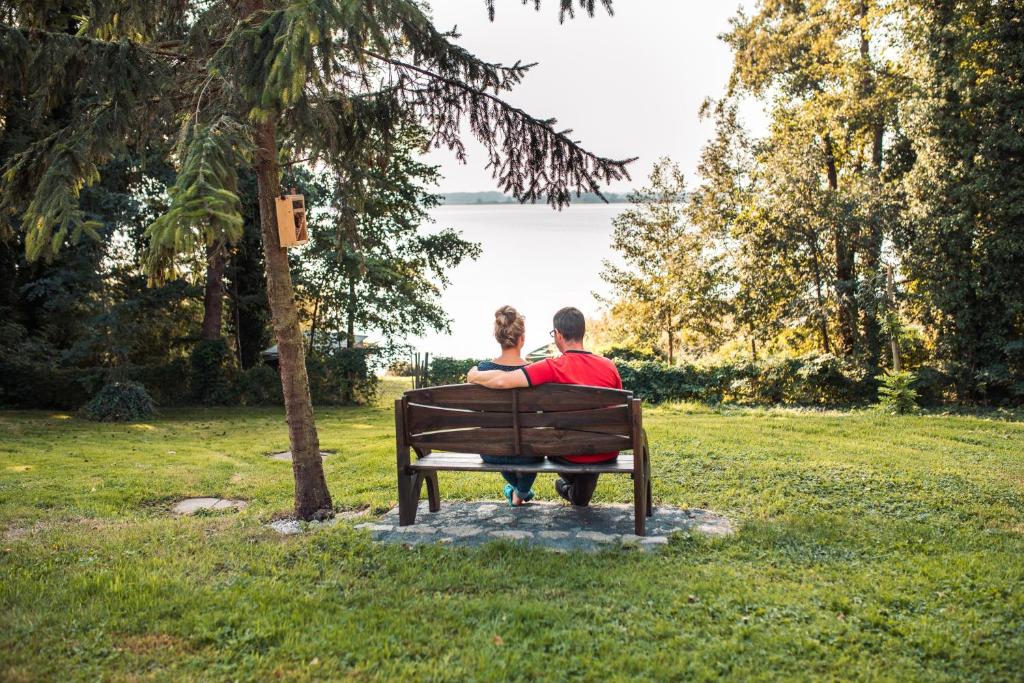 Ferienwohnung direkt Am Potzlower See - Appartement Met één Slaapkamer