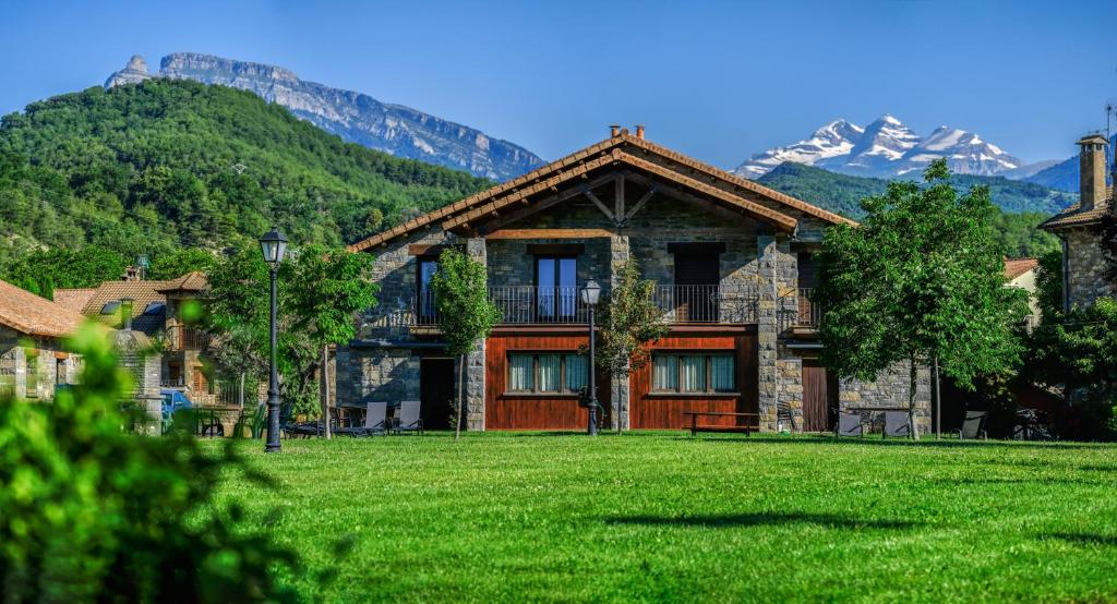Casas la Ribera Ordesa, Escalona – Updated 2022 Prices