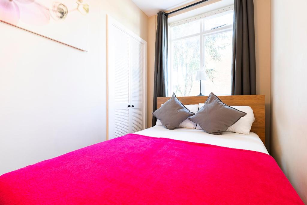 Camden City Living - One-Bedroom Apartment
