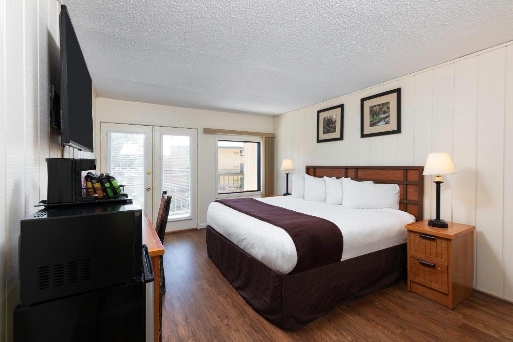 River Terrace Resort & Convention Center photo