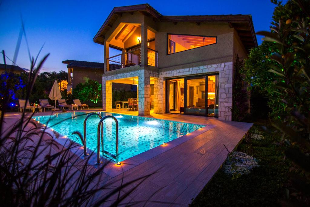 Volans Suites Villas - Twee Slaapkamers Villa