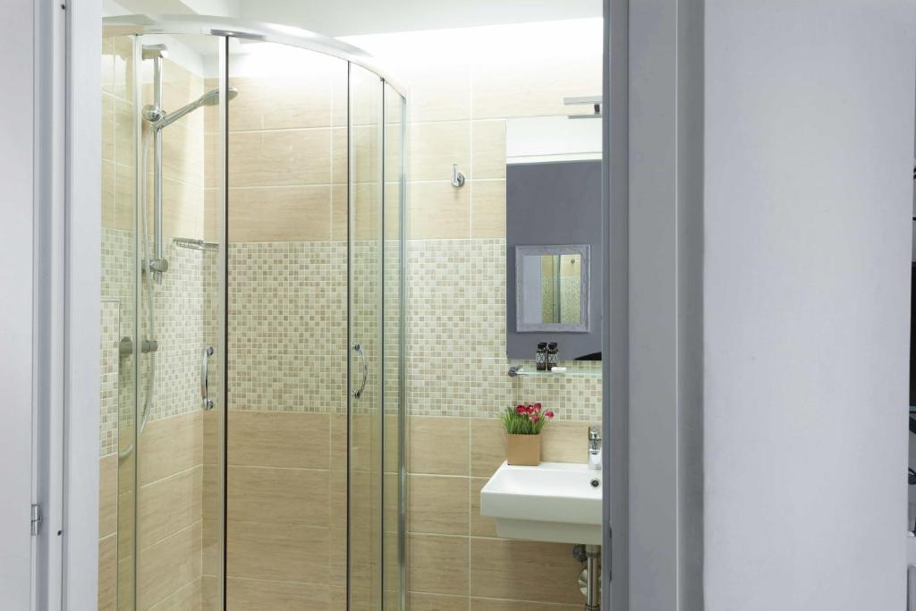 A bathroom at B&B Prestigia Rooms