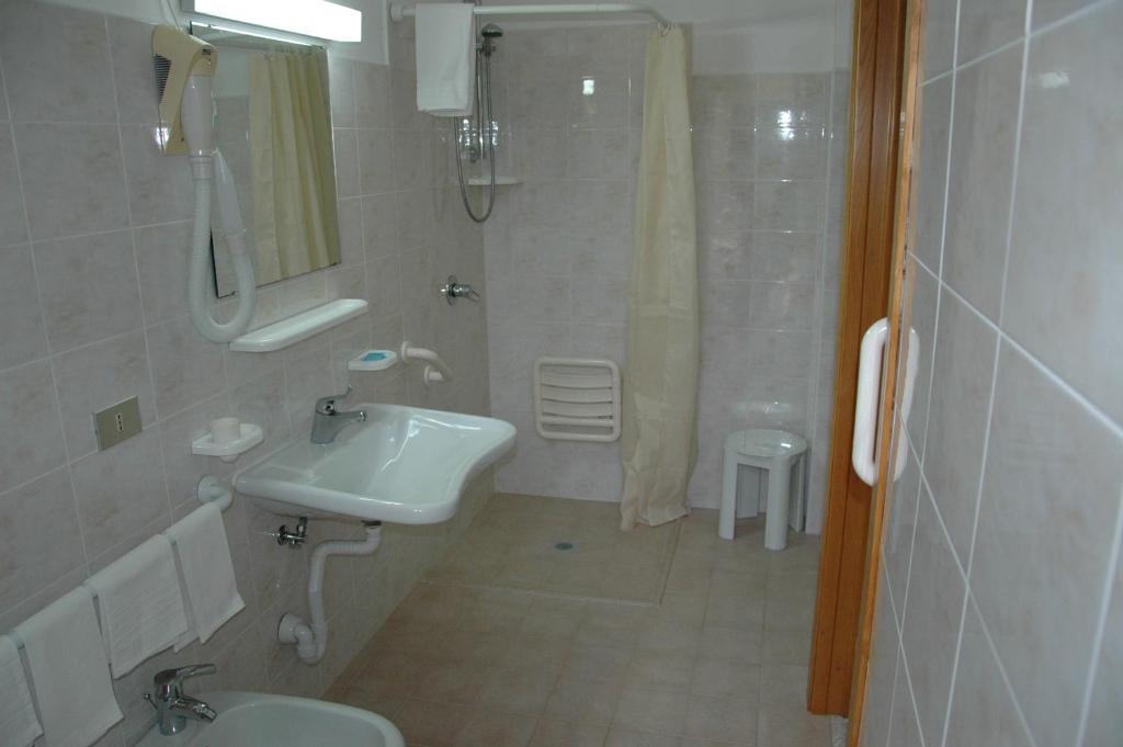 Albergo La Sirenella - Habitación Doble O Twin Con Vistas A La Ciudad