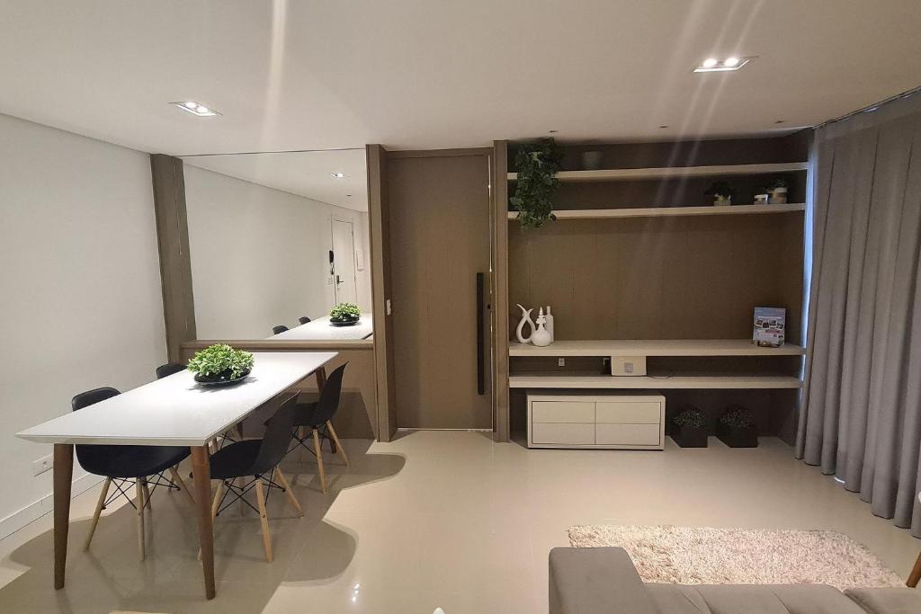  Apartamento Studio no último andar no CENTRO de FOZ com linda VISTA