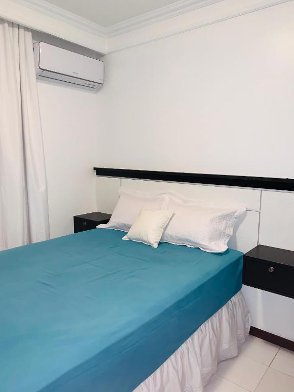  StayHere! Fique aqui! Apartamento 2/4 mobiliado no Costa Azul :-)
