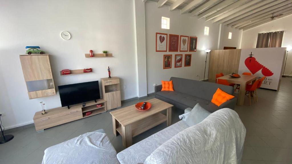 Posezení v ubytování Patras Romeο House
