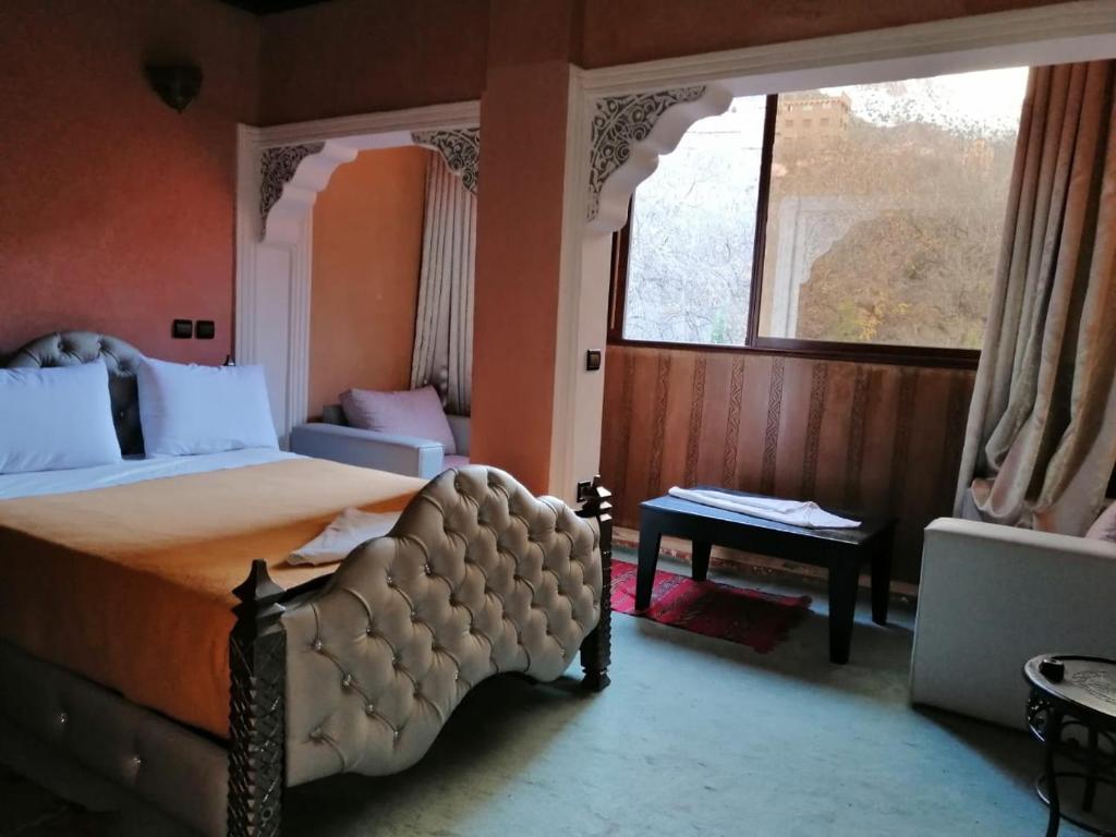 Postel nebo postele na pokoji v ubytování Hôtel Restaurant Les Etoiles Du Toubkal