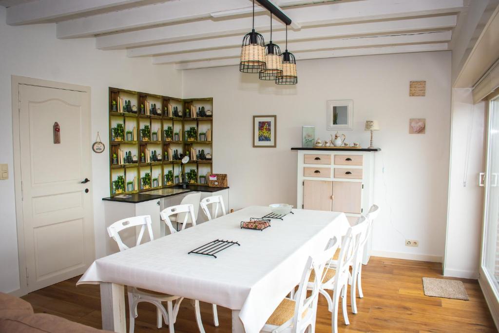 Fotografie z fotogalerie ubytování Huis van de Koekuit v destinaci Moorslede
