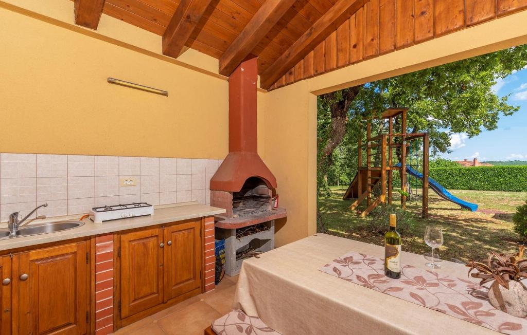 Bazén v ubytování Holiday Home Fragola nebo v jeho okolí