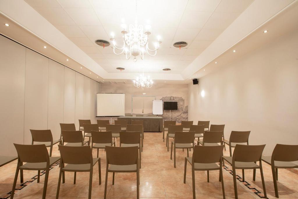 Konferenční prostory v ubytování Hotel Urdanibia Park
