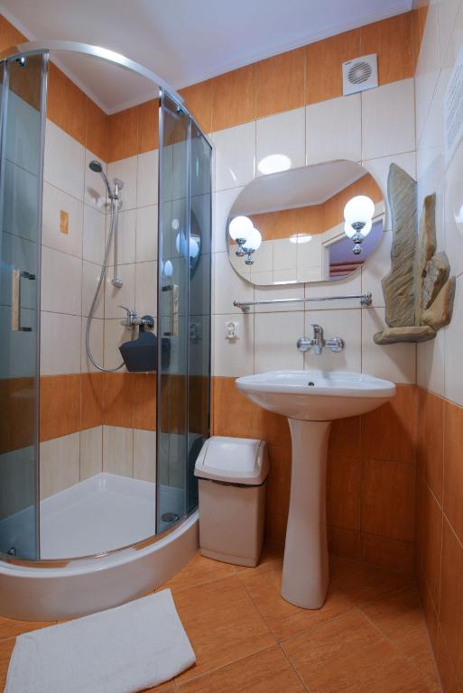 Kúpeľňa v ubytovaní Dom Gościnny Efka