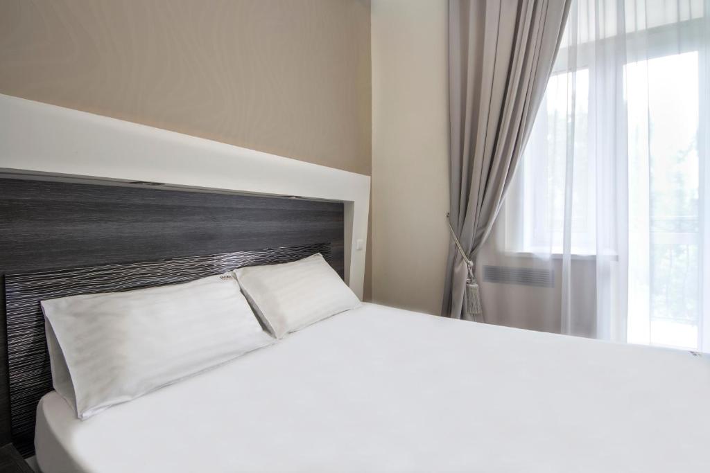 Central Apartments Maidan Area - 带阳台的现代公寓-Mykhailivs'ka ST，24V