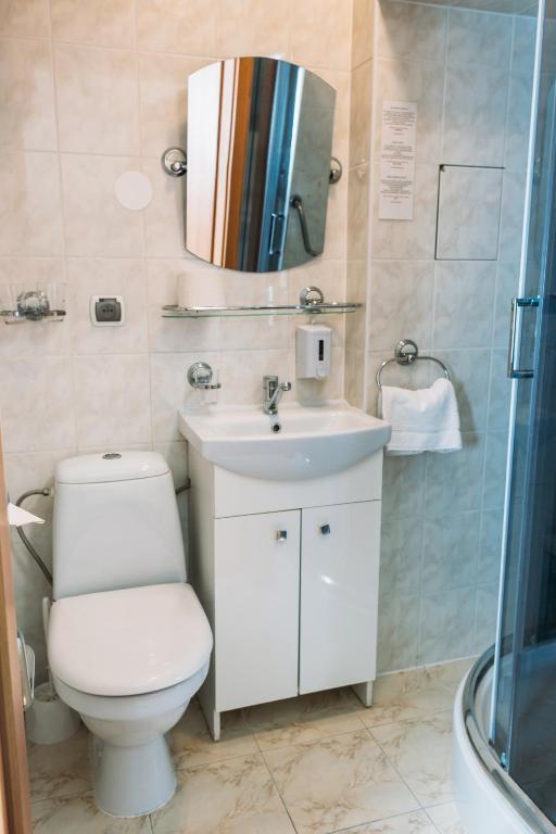 Koupelna v ubytování Hotel Tajty