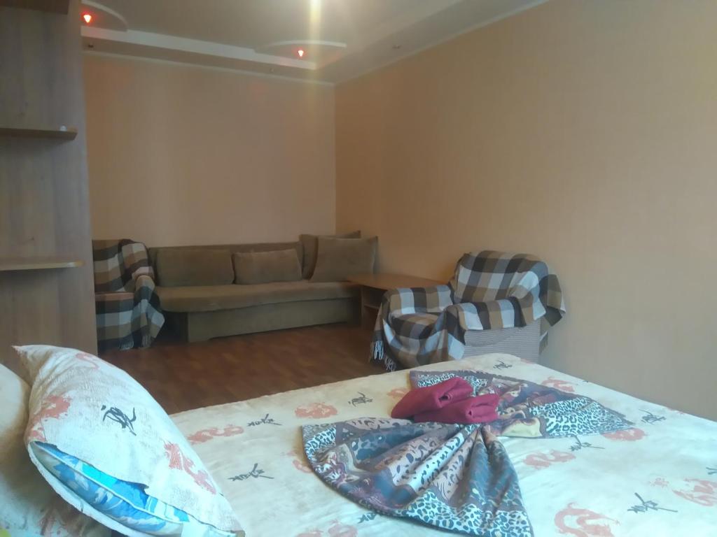 1 kv Standart metro Heroev truda photo 5