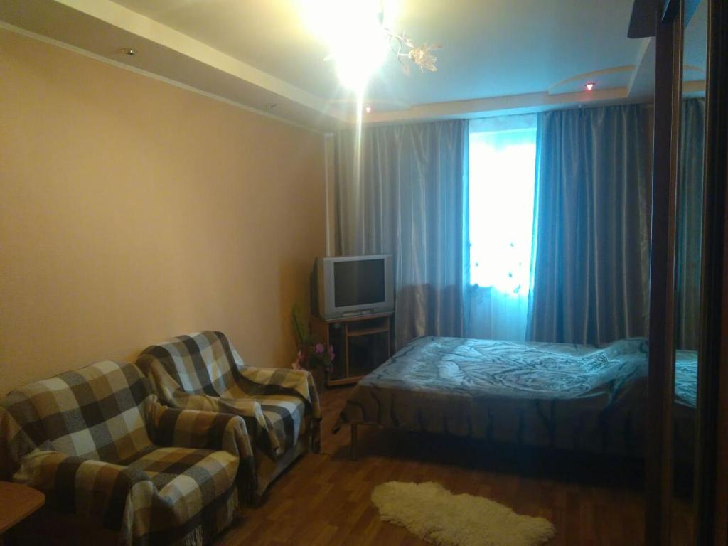1 kv Standart metro Heroev truda photo 3