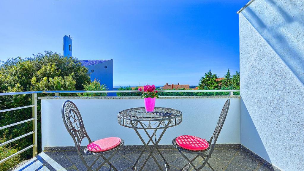 Balkón alebo terasa v ubytovaní Villa Aylin 5-bed next to the sea