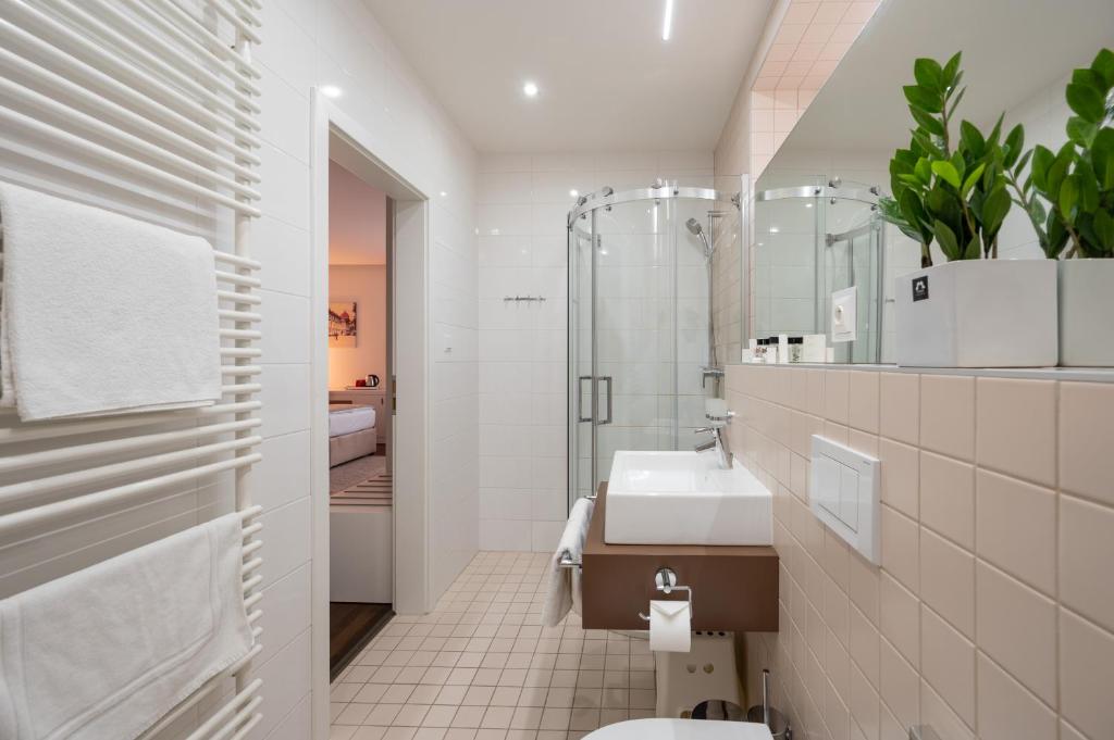 Koupelna v ubytování Hotel Vila Viola