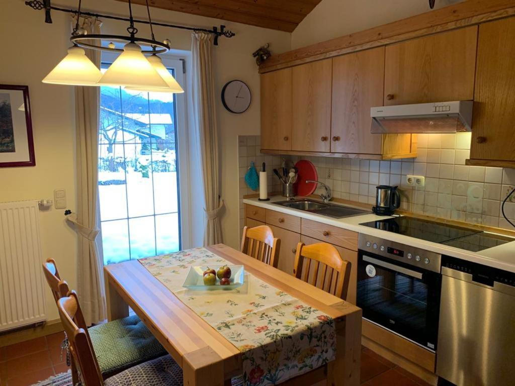 Kuchyň nebo kuchyňský kout v ubytování Ferienhaus Marianne Kroschinski