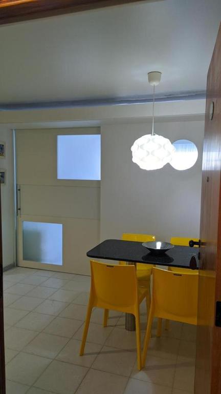  MARUPIARA SUITES- FLAT MURO ALTO