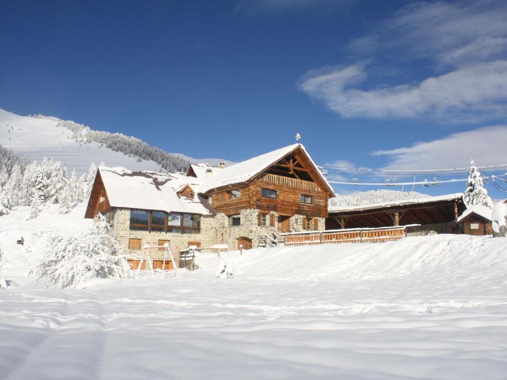 Le Bataclan, Auron – Updated 2024 Prices