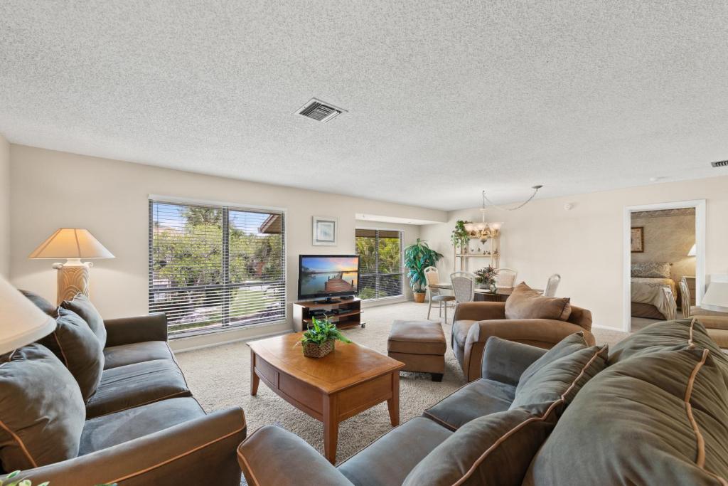 Blind Pass Condo D202 on beautiful Sanibel Island