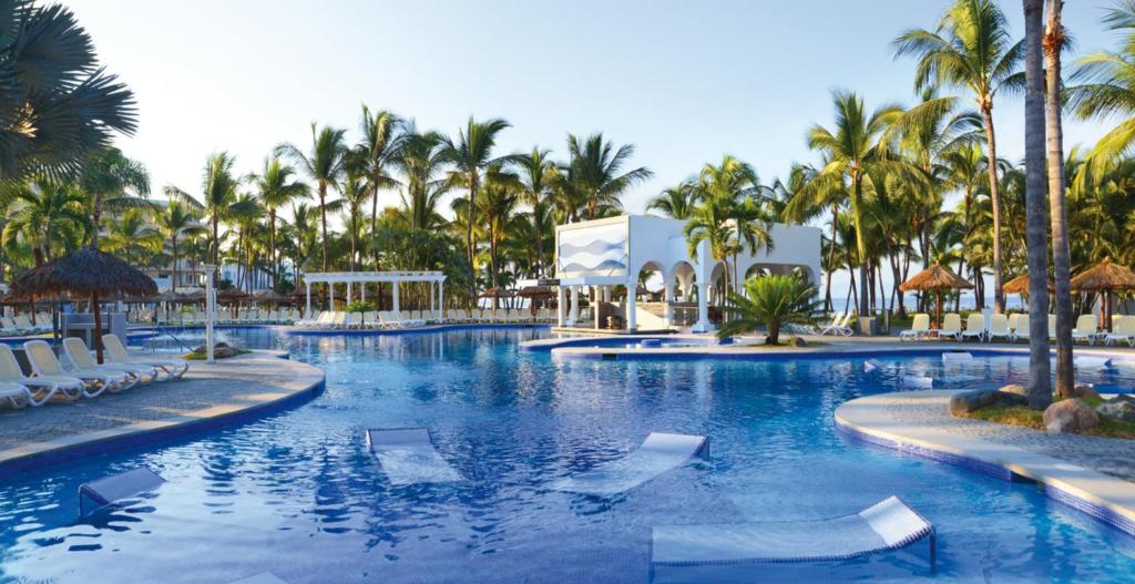 Bazén v ubytování Riu Jalisco - All Inclusive nebo v jeho okolí