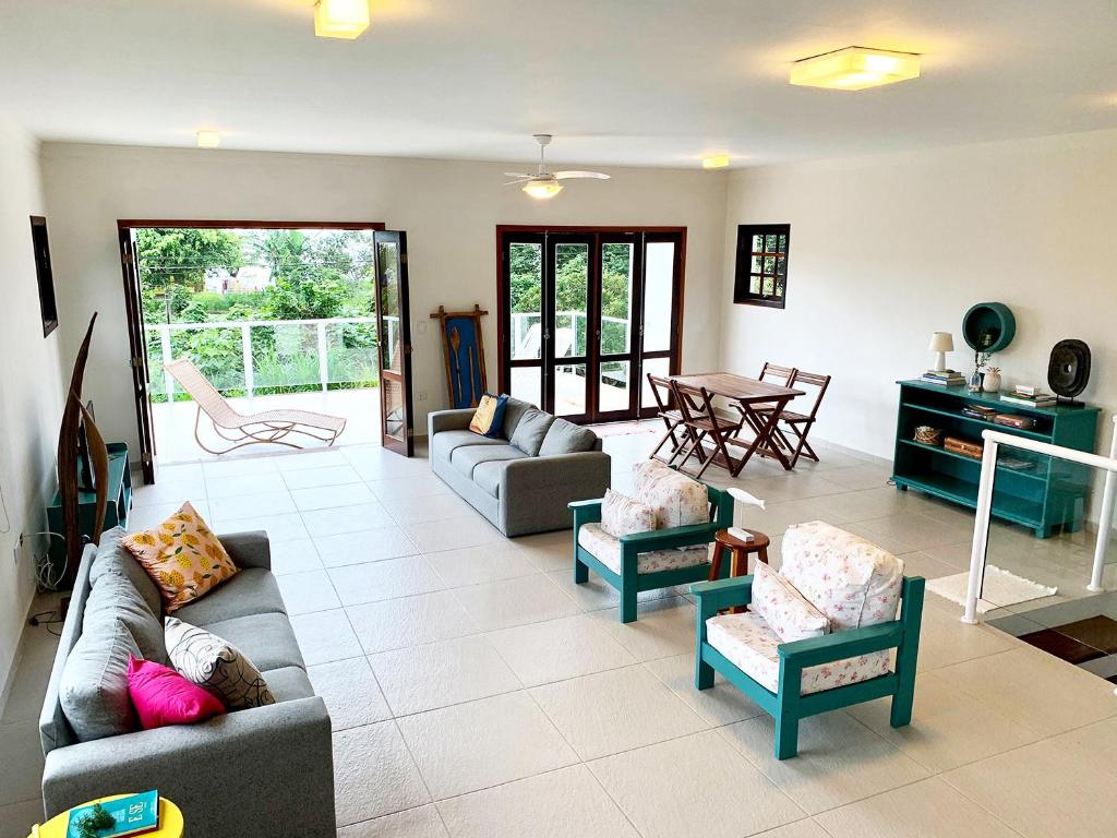  Casa com Wi-Fi e Terraço com Linda Vista para o Mar