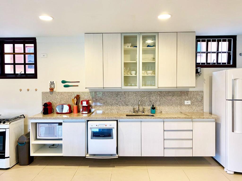  Casa com Wi-Fi e Terraço com Linda Vista para o Mar