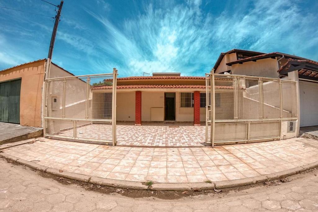  Casa a 50 metros da praia da Cocanha